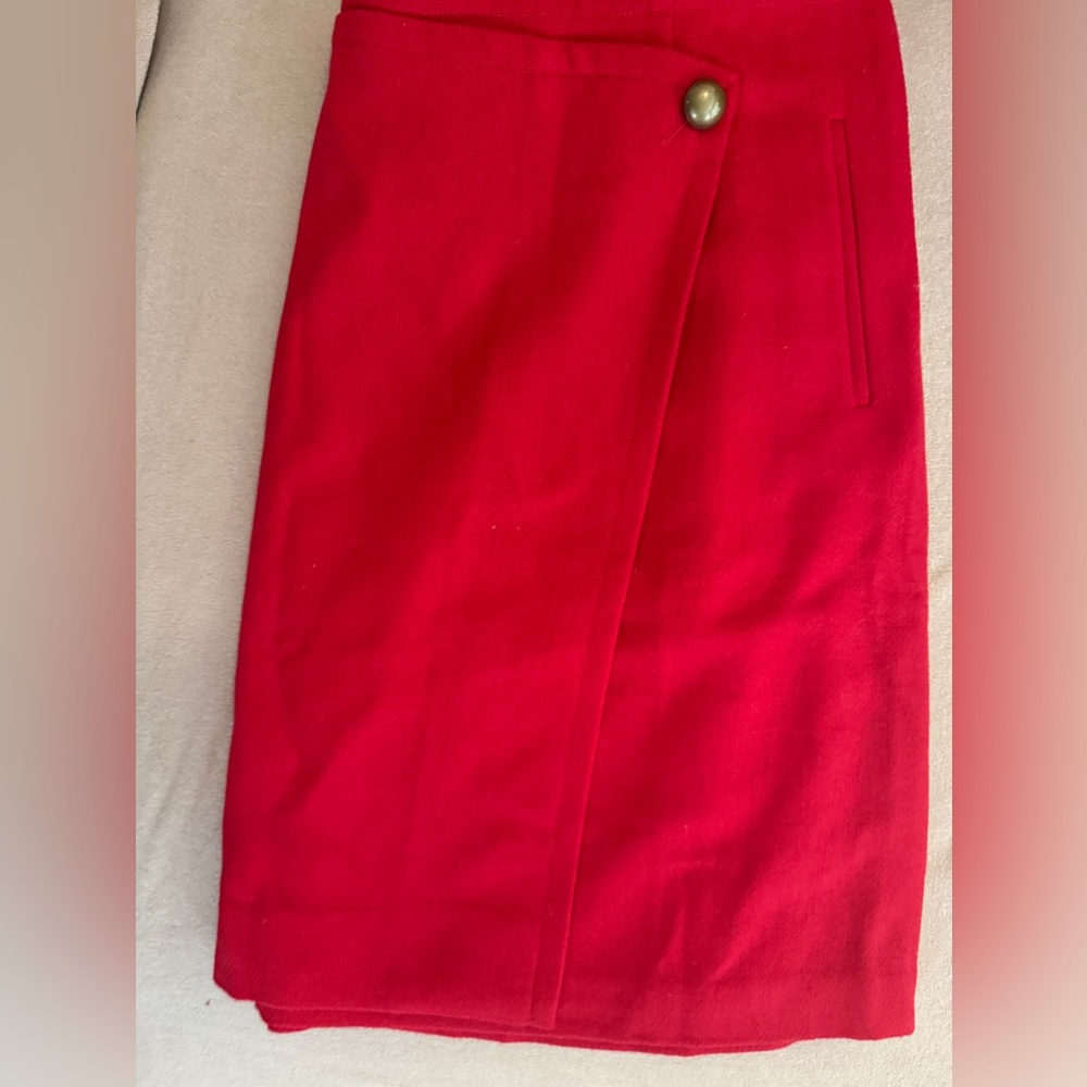 Wool skirt new